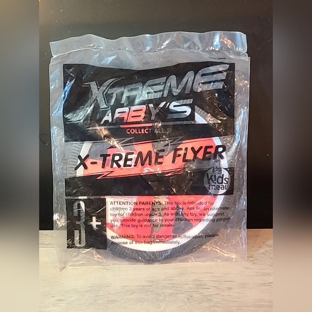 Arby's Xtreme Flyer Kids Meal Toy Ages 3+ [REAS DETAILS]